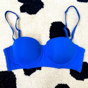 Like new blue strapless bra 32B or 34B